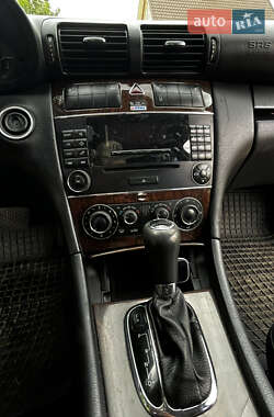 Универсал Mercedes-Benz C-Class 2005 в 