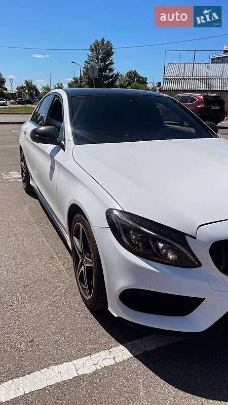 Седан Mercedes-Benz C-Class 2015 в Киеве