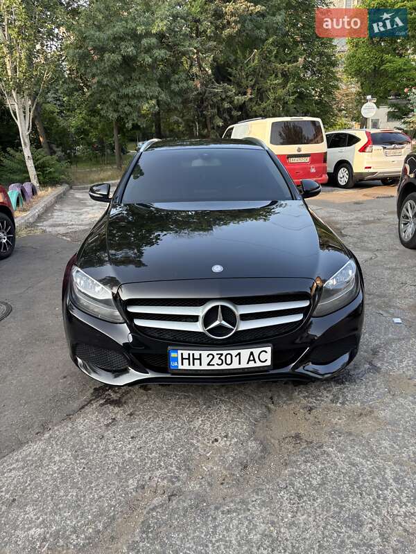 Универсал Mercedes-Benz C-Class 2015 в 