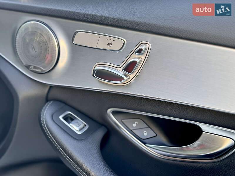 Седан Mercedes-Benz C-Class 2018 в Кропивницькому