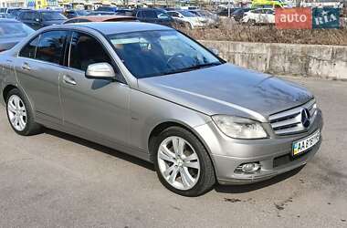 Седан Mercedes-Benz C-Class 2007 в Киеве
