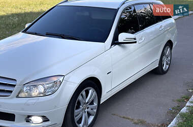 Универсал Mercedes-Benz C-Class 2009 в 