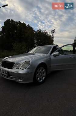 Седан Mercedes-Benz C-Class 2004 в 