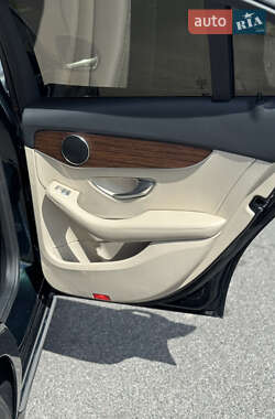 Седан Mercedes-Benz C-Class 2019 в 