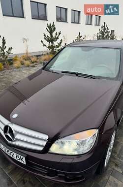 Седан Mercedes-Benz C-Class 2010 в 