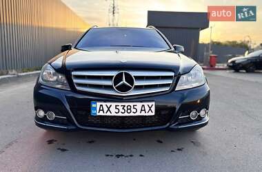 Универсал Mercedes-Benz C-Class 2011 в 