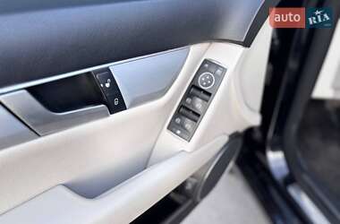 Универсал Mercedes-Benz C-Class 2011 в 