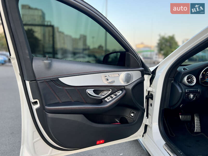 Седан Mercedes-Benz C-Class 2019 в Киеве