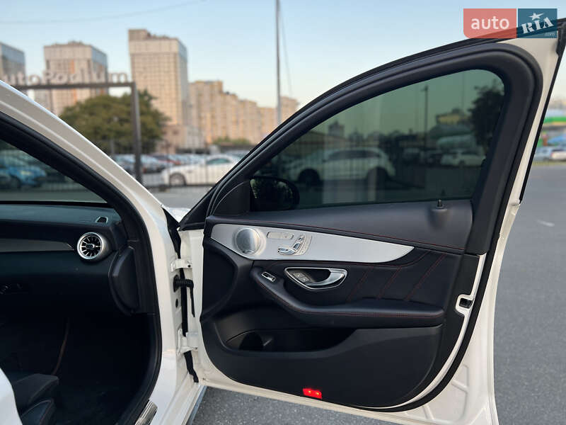 Седан Mercedes-Benz C-Class 2019 в Киеве