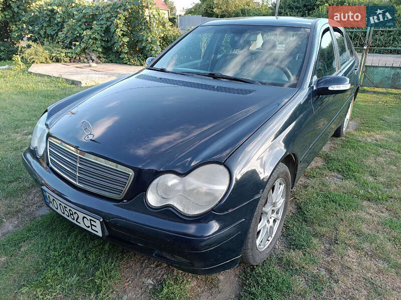 Mercedes-Benz C-Class 2002 Mercedes-Benz C-Class 2002