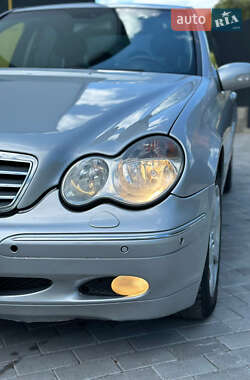 Седан Mercedes-Benz C-Class 2001 в 
