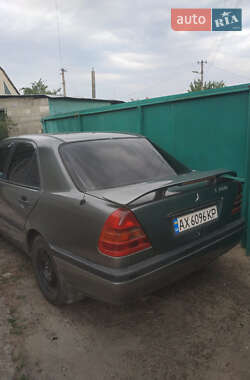 Седан Mercedes-Benz C-Class 1994 в 