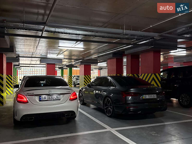 Седан Mercedes-Benz C-Class 2019 в Тернополе