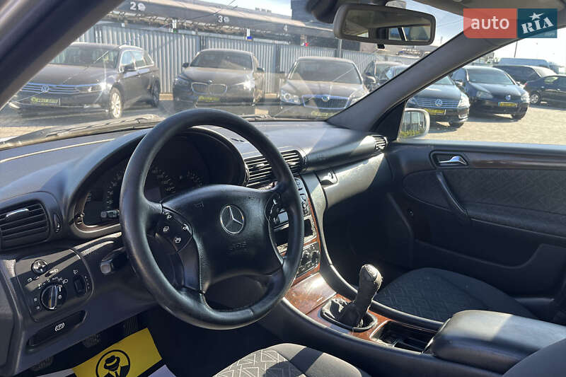 Универсал Mercedes-Benz C-Class 2003 в Мукачево