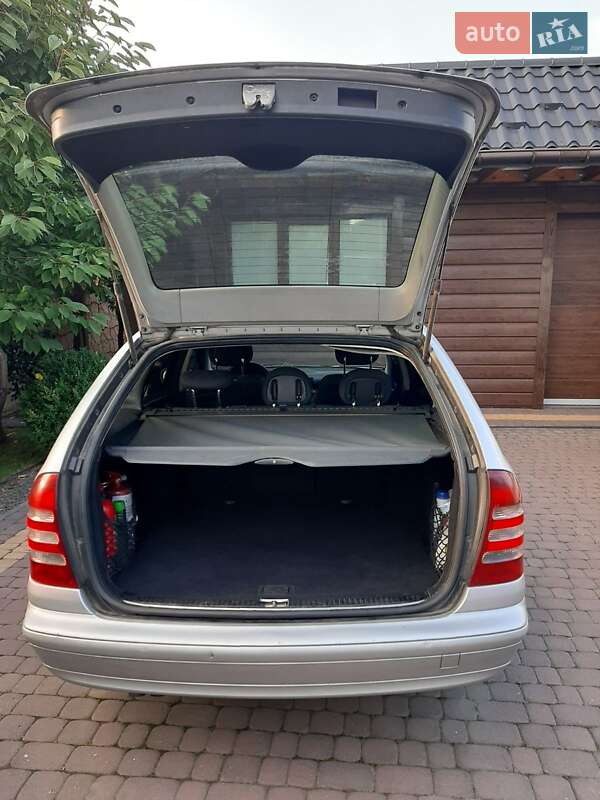 Универсал Mercedes-Benz C-Class 2003 в Луцке