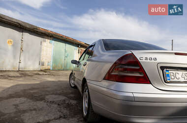 Седан Mercedes-Benz C-Class 2002 в Львове