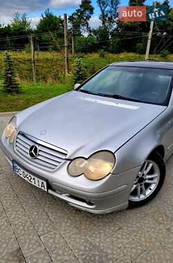 Купе Mercedes-Benz C-Class 2001 в 