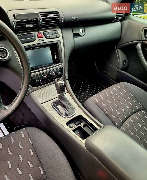 Купе Mercedes-Benz C-Class 2001 в Львове фото 20 Купе Mercedes-Benz C-Class 2001 в Львове