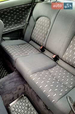 Купе Mercedes-Benz C-Class 2001 в 