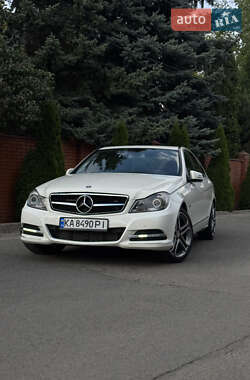 Седан Mercedes-Benz C-Class 2011 в Киеве