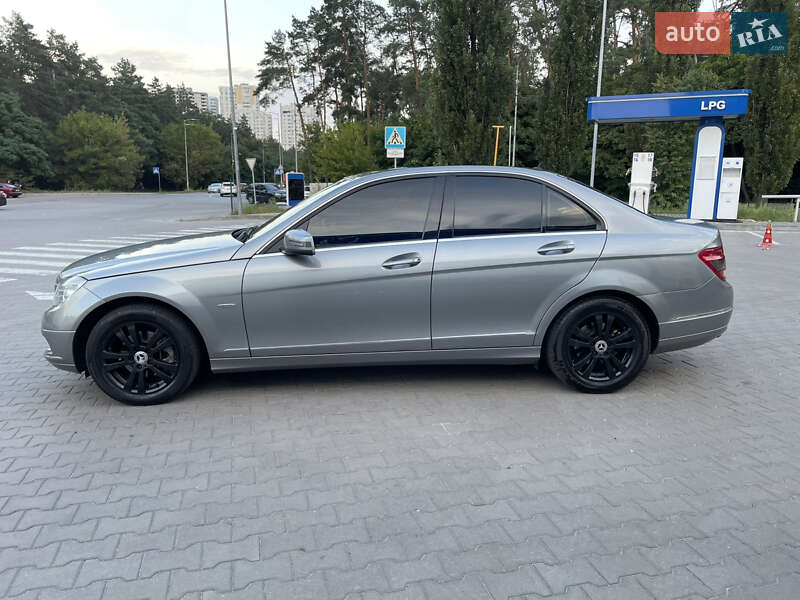 Седан Mercedes-Benz C-Class 2009 в Киеве фото 4 Седан Mercedes-Benz C-Class 2009 в Киеве