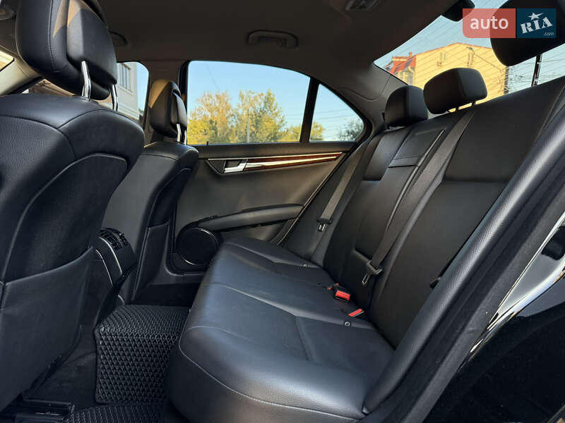 Седан Mercedes-Benz C-Class 2007 в Миколаєві