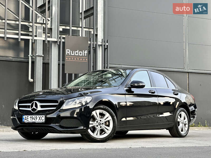 Седан Mercedes-Benz C-Class 2018 в Киеве фото 8 Седан Mercedes-Benz C-Class 2018 в Киеве