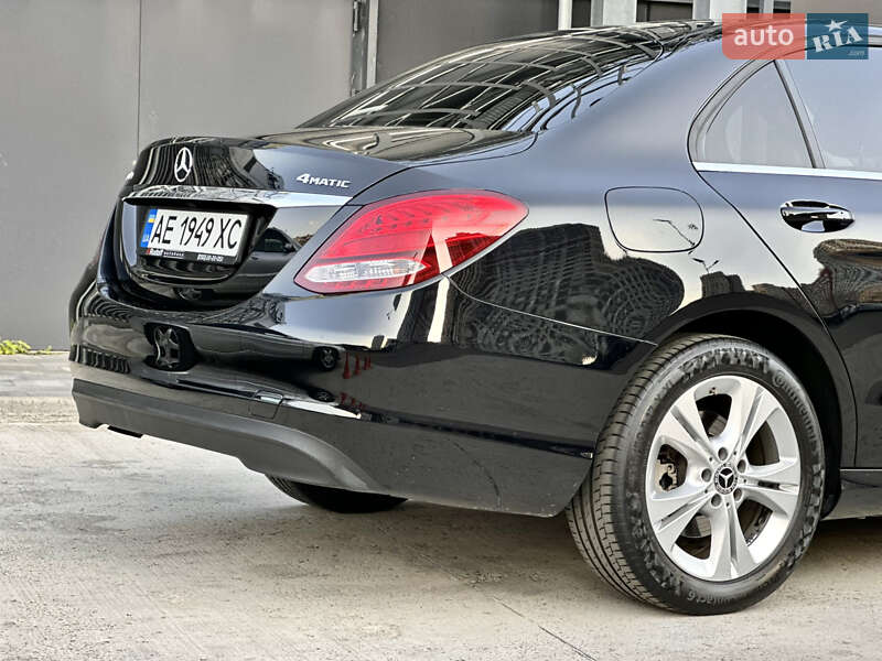 Седан Mercedes-Benz C-Class 2018 в Киеве фото 12 Седан Mercedes-Benz C-Class 2018 в Киеве