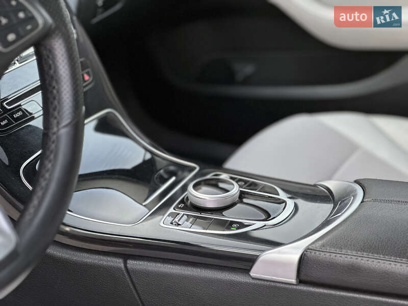 Седан Mercedes-Benz C-Class 2018 в Киеве фото 28 Седан Mercedes-Benz C-Class 2018 в Киеве
