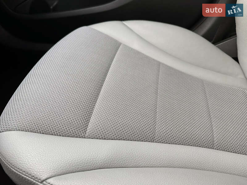 Седан Mercedes-Benz C-Class 2018 в Киеве фото 40 Седан Mercedes-Benz C-Class 2018 в Киеве