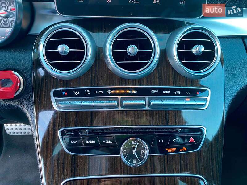 Седан Mercedes-Benz C-Class 2015 в Львове