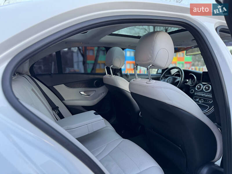 Седан Mercedes-Benz C-Class 2017 в Сумах