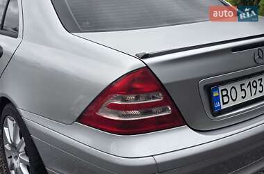 Седан Mercedes-Benz C-Class 2003 в 