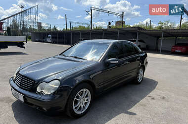 Седан Mercedes-Benz C-Class 2001 в Кривом Роге