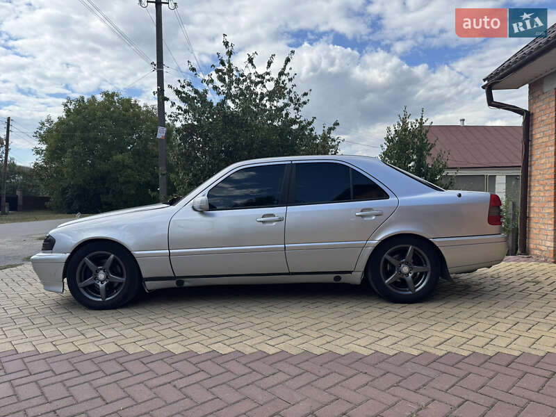 Седан Mercedes-Benz C-Class 1994 в Вороновице фото 14 Седан Mercedes-Benz C-Class 1994 в Вороновице