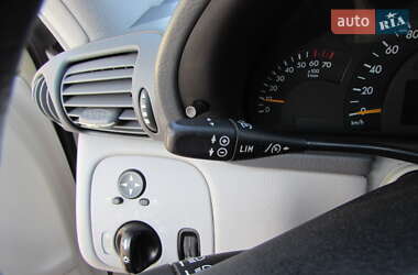 Универсал Mercedes-Benz C-Class 2003 в 