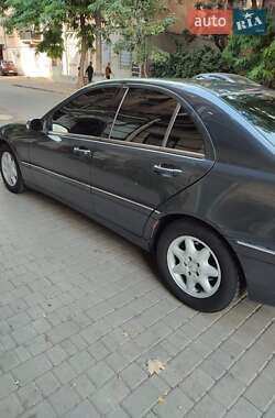 Седан Mercedes-Benz C-Class 2001 в 