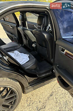 Седан Mercedes-Benz C-Class 2012 в 