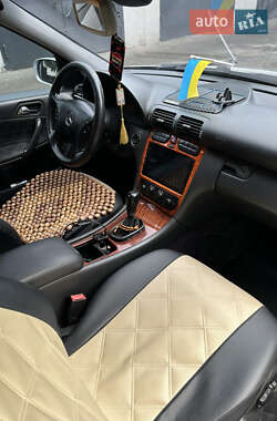 Седан Mercedes-Benz C-Class 2001 в 