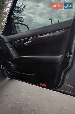Универсал Mercedes-Benz C-Class 2007 в 
