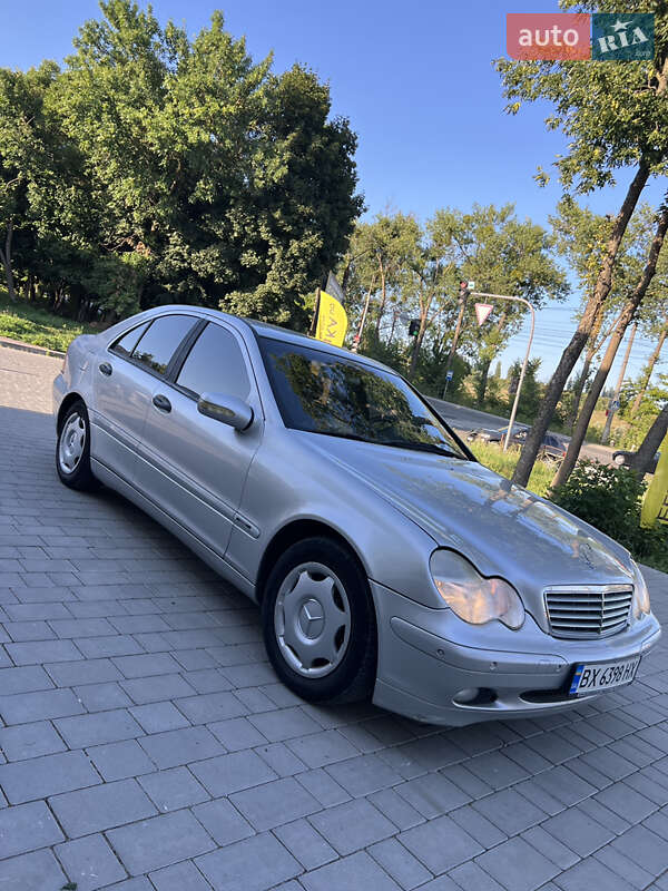 Mercedes-Benz C-Class 2003