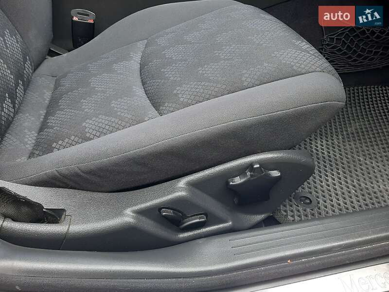 Универсал Mercedes-Benz C-Class 2003 в Стрые фото 38 Универсал Mercedes-Benz C-Class 2003 в Стрые