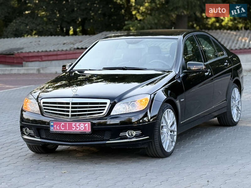 Седан Mercedes-Benz C-Class 2010 в Виннице