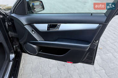 Седан Mercedes-Benz C-Class 2010 в 