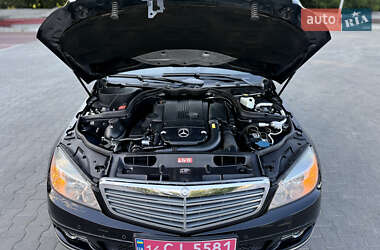 Седан Mercedes-Benz C-Class 2010 в 
