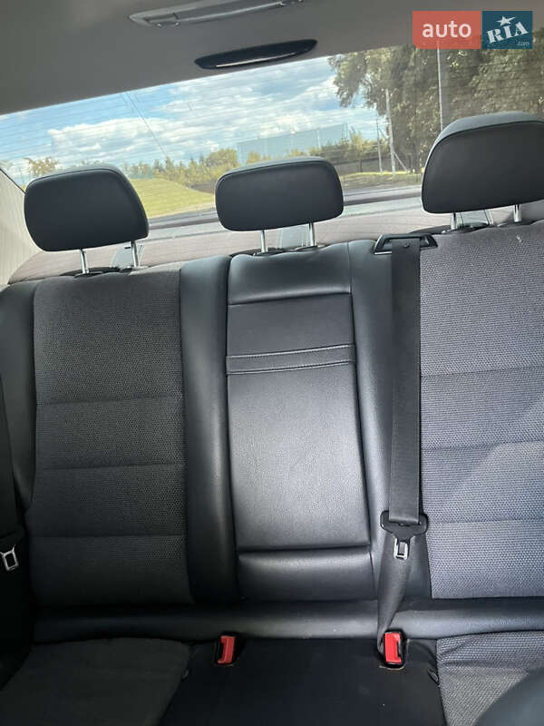 Седан Mercedes-Benz C-Class 2011 в Заставной фото 18 Седан Mercedes-Benz C-Class 2011 в Заставной