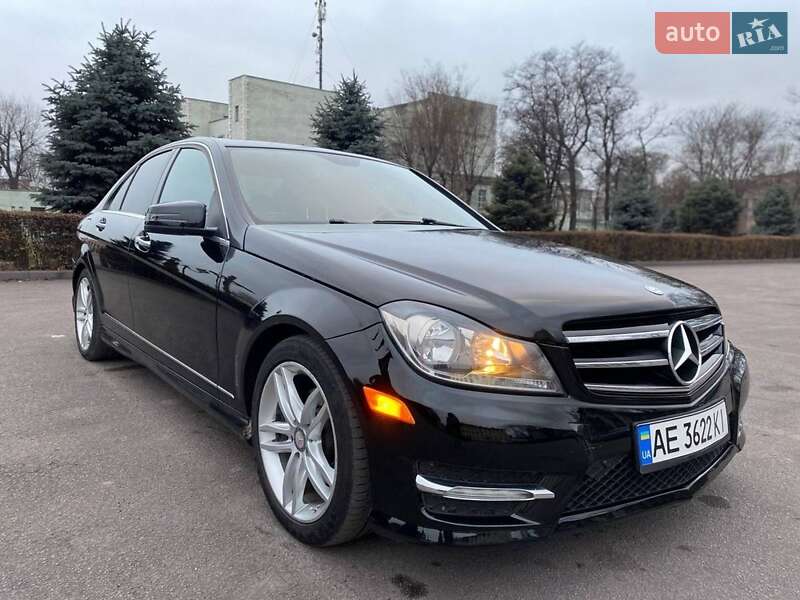 Седан Mercedes-Benz C-Class 2014 в Кам'янському