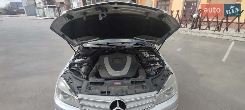 Седан Mercedes-Benz C-Class 2008 в Харькове
