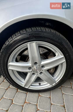 Седан Mercedes-Benz C-Class 2003 в 