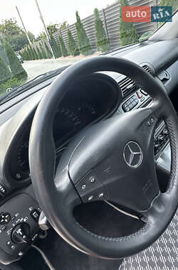 Седан Mercedes-Benz C-Class 2003 в 